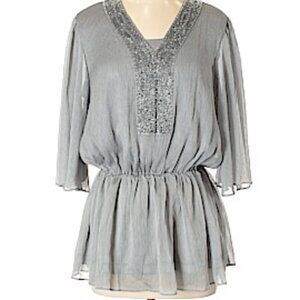 Badgley Mischka Flowy Silver Peplum Top Beaded Neckline 3/4 Sleeve ( SMALL ) NWT